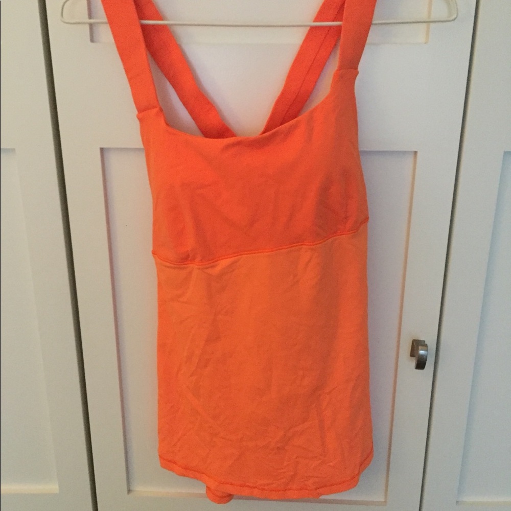 Lululemon top